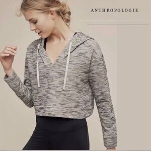 M036 // $89 Anthropologie Saturday Sunday Rehearsal Cropped Hoodie // Large